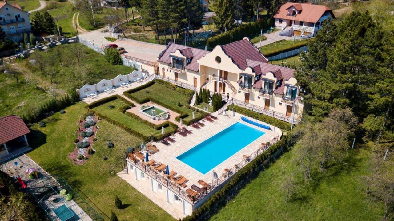 Suncani Breg Apartments Vrdnik Εξωτερικό φωτογραφία
