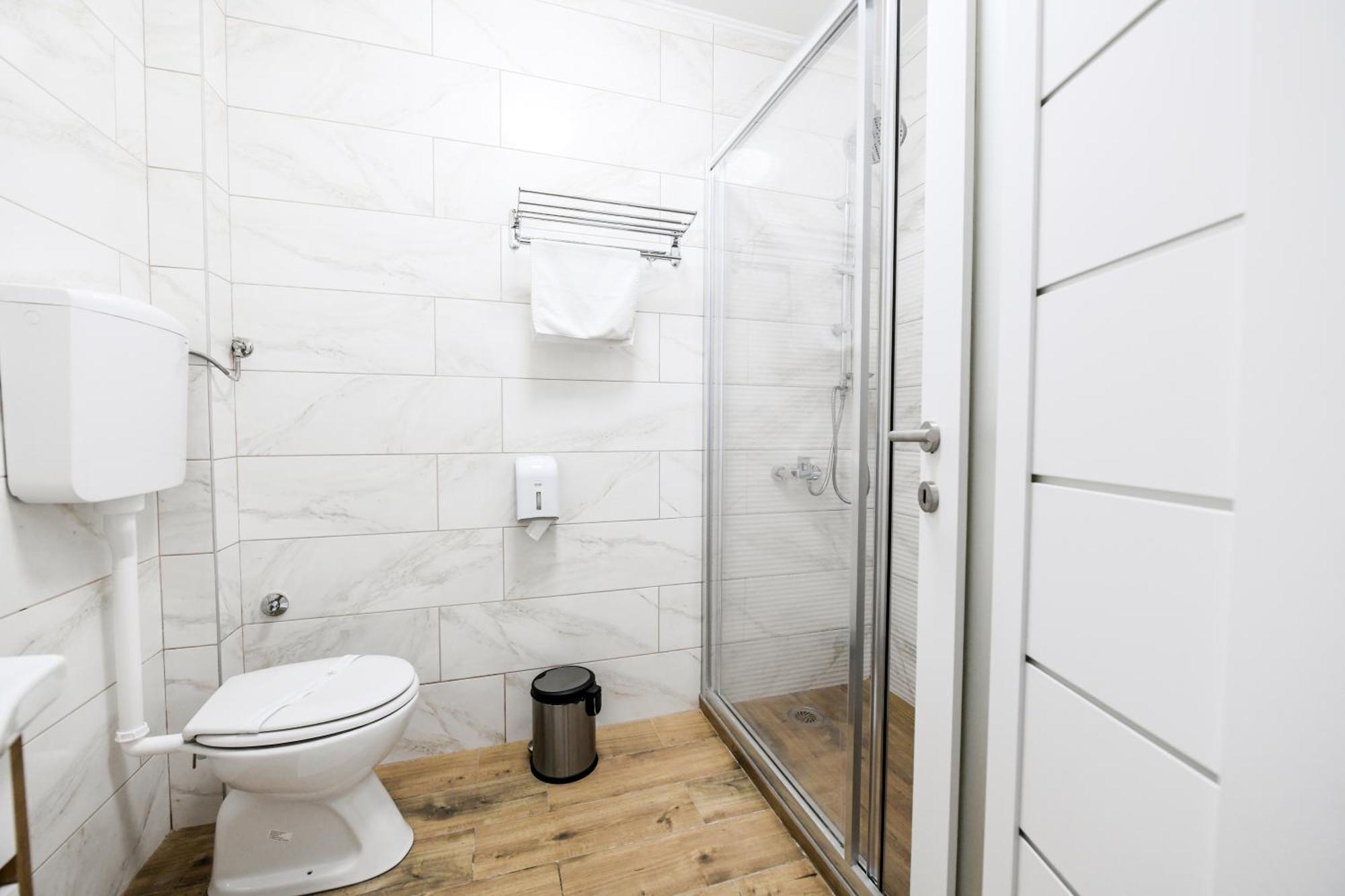 Suncani Breg Apartments Vrdnik Δωμάτιο φωτογραφία