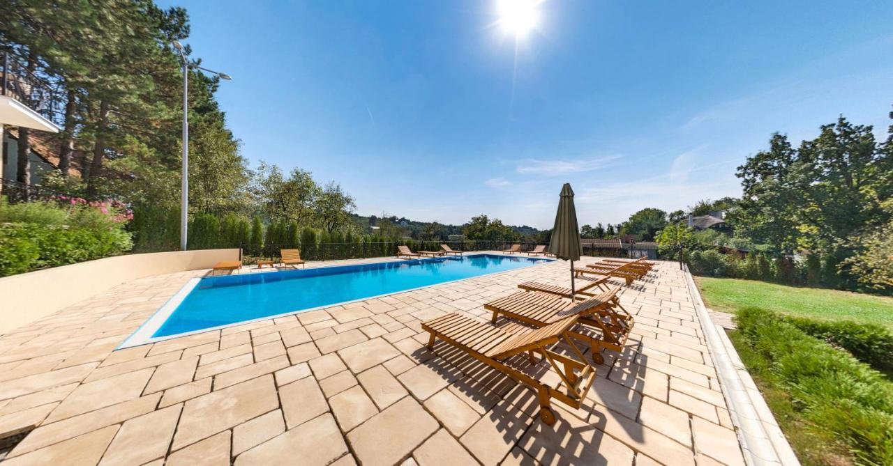 Suncani Breg Apartments Vrdnik Εξωτερικό φωτογραφία